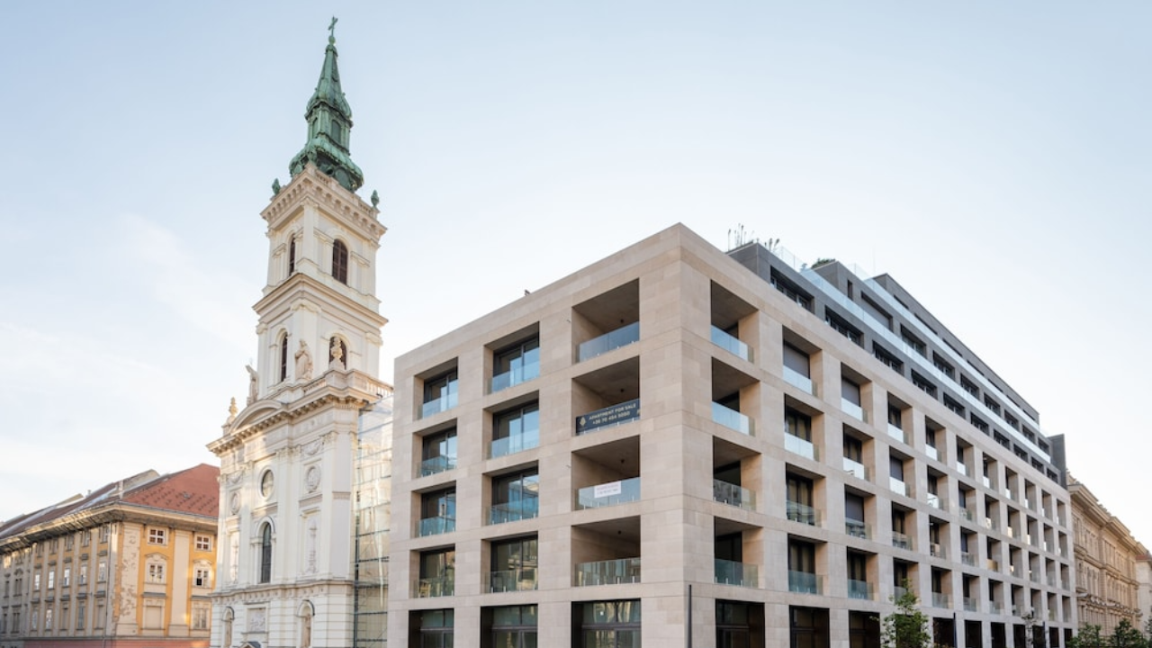 Emerald Downtown Suites